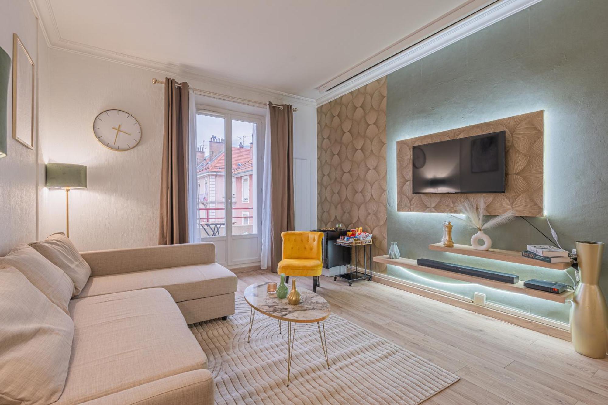 Ferienwohnung Luxury Cinephile - Netflix - 2 Balcons - Garage Prive - Minibar Grenoble Exterior foto